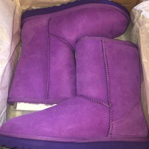 Classic Short UGG Boots